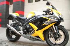 Suzuki-gsx-r-600-k8-gp1-3